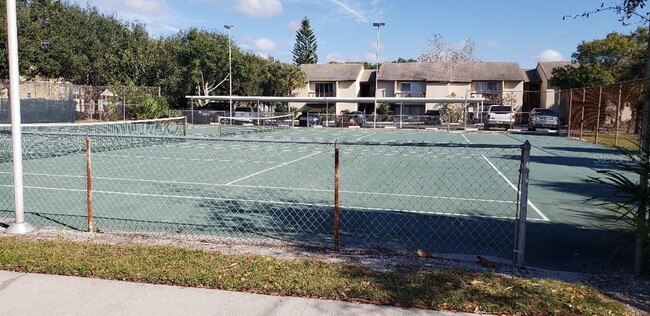 Building Photo - 1 bed 1 bath condo close to downtown Sarasota