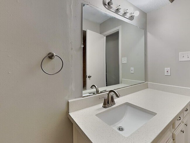 Building Photo - 8322 Autumn Willow Dr