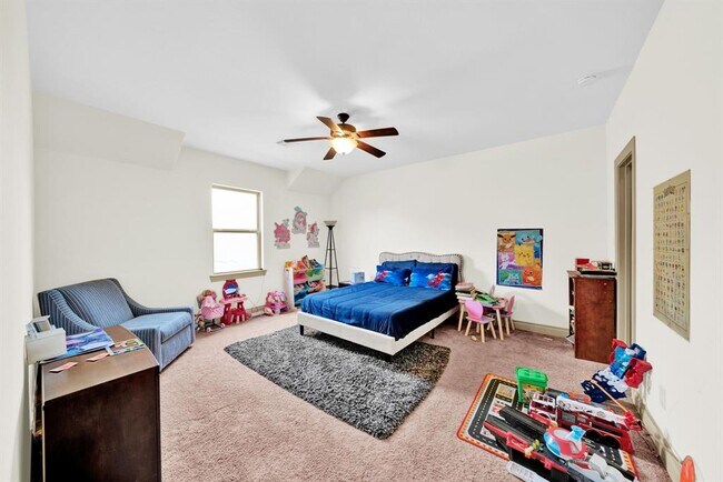 Building Photo - 26006 Carolina Cherry Ct