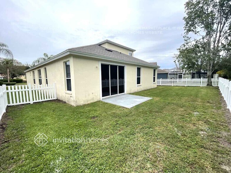 Building Photo - 2651 Silvermoss Dr