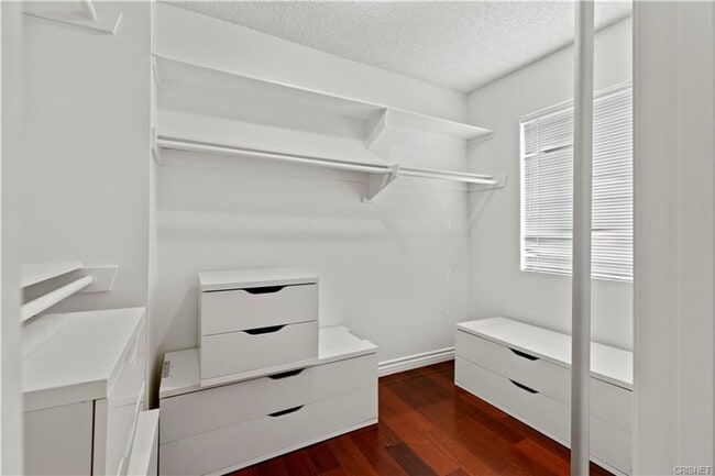 Building Photo - Gorgeous NOHO Townhome for Rent