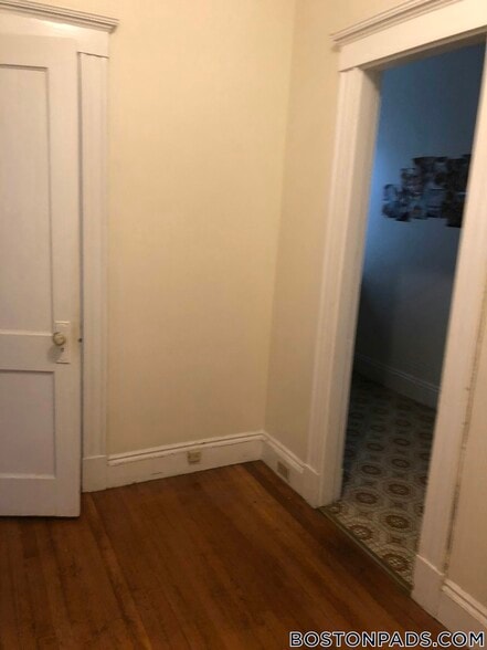 Building Photo - 17-19 Washington St.