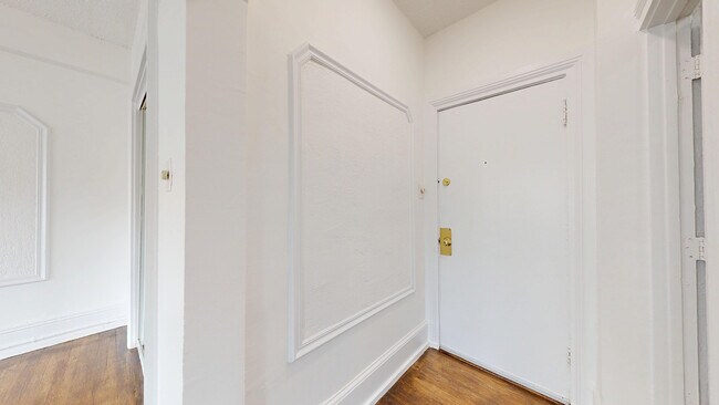 Building Photo - 665 Eddy St