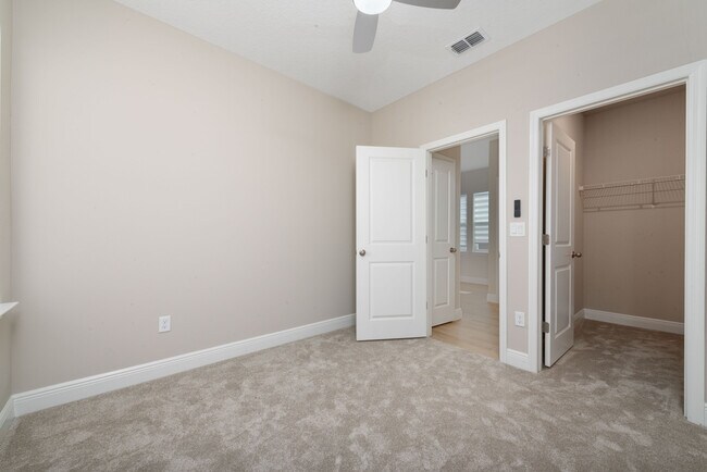 Building Photo - 6541 Rover Wy