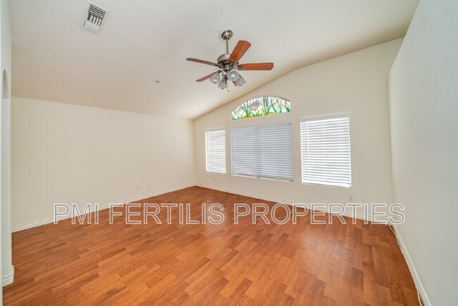 Building Photo - 5055 St Albert Dr