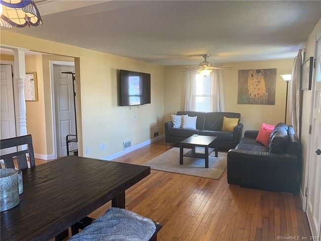 Building Photo - 54 Summit Ave