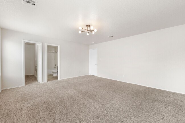 Building Photo - 10034 Southern Sun