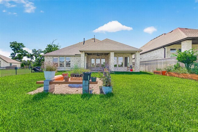 Building Photo - 1635 Delta Oaks Dr
