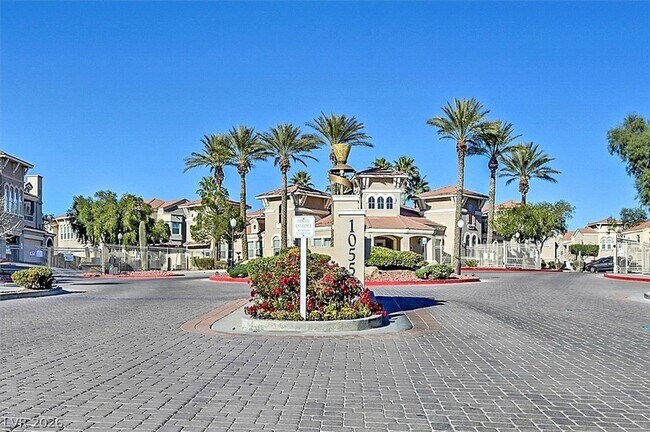 Building Photo - 10550 W Alexander Rd