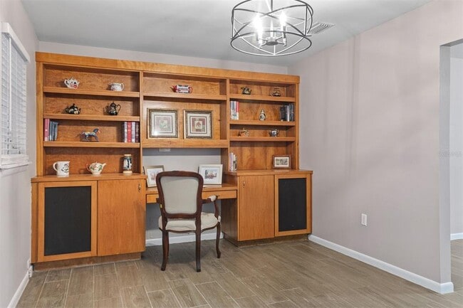 Building Photo - 4721 SW 47th Wy