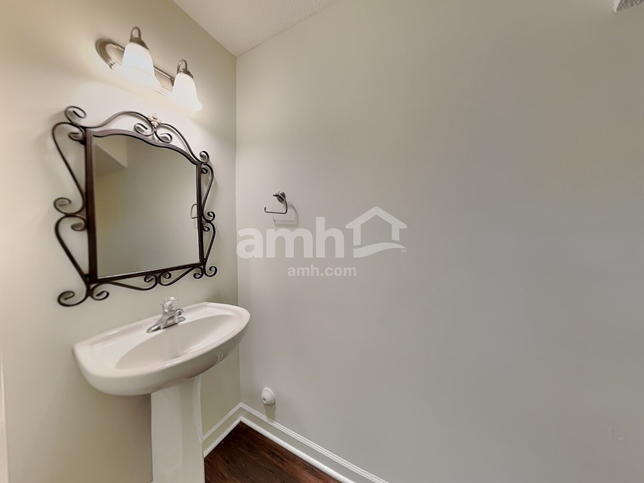 Building Photo - 1629 Hawkcrest Ln