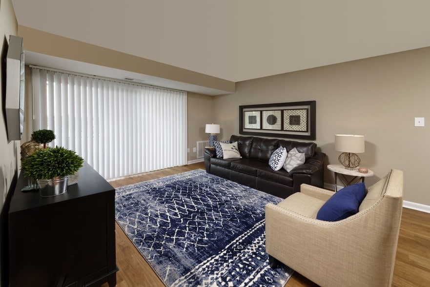 Center Pointe 2482 Lake Dr Waldorf MD 20601 Apartment Finder