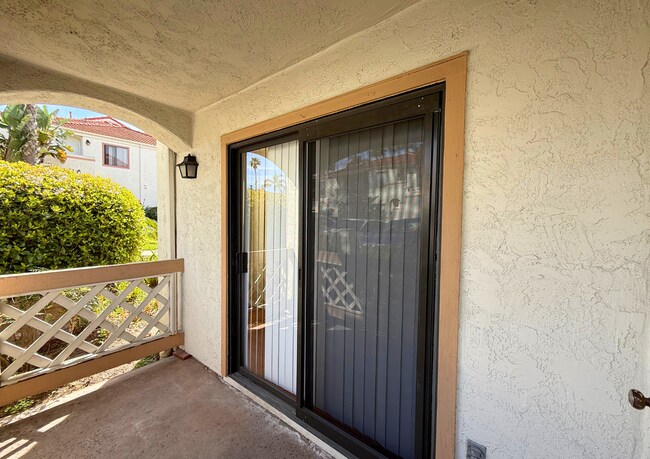 Building Photo - 9392 Twin Trails Dr