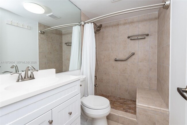 Building Photo - 8889 Fontainebleau Blvd