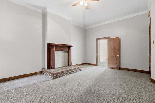 Building Photo - 149 43rd St