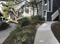 Building Photo - Quaint 2 bed / 1 bath condo within Wilming...