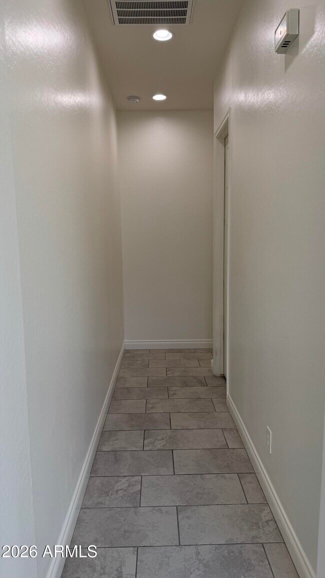 Building Photo - 5221 S Excimer