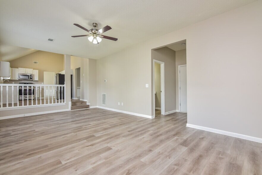 Building Photo - 3547 Spring Shoals