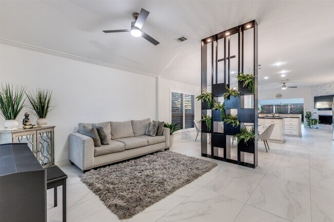 Building Photo - 10501 Old Dawson Ct