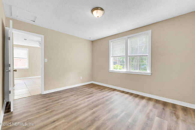 Building Photo - 3341 Dignan St