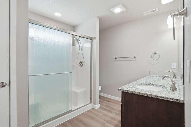 Building Photo - 2067 W Alsea Ave