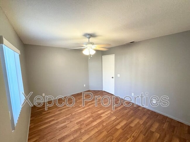 Building Photo - 82143 Pinyon Ave
