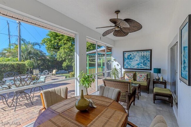 Building Photo - 27518 Pinecrest Ln