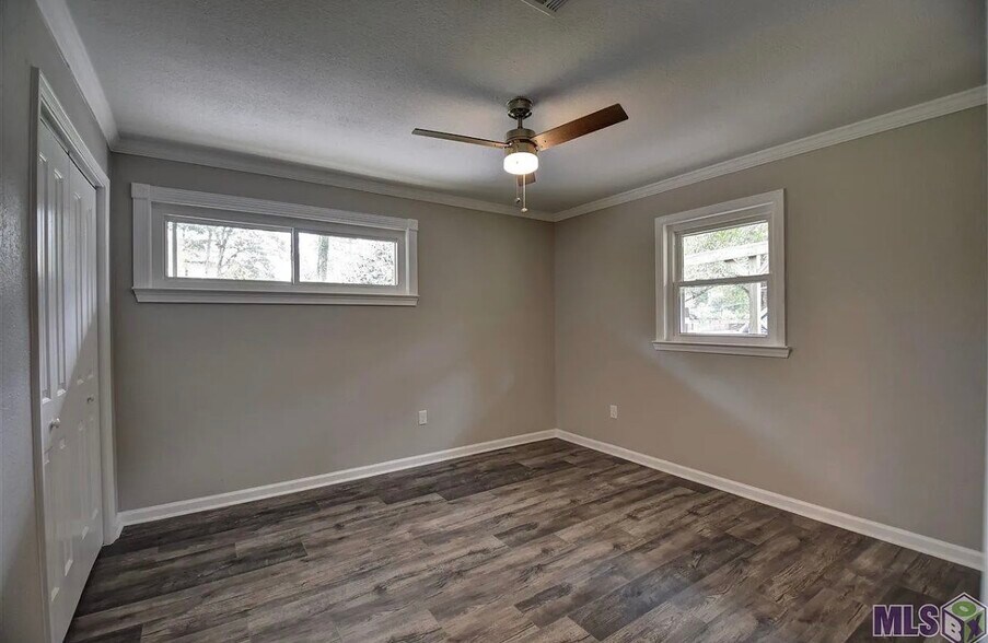 Room 2 - 1351 N Woodcrest Ave