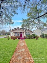 Building Photo - 1724 5th Ave