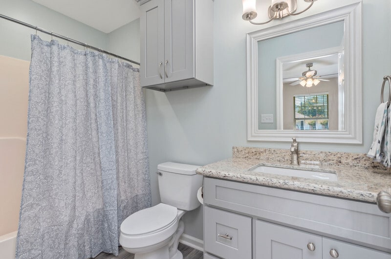 Building Photo - 117 Center Cir