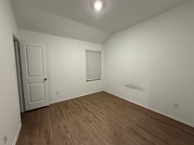 Building Photo - 1739 Sahara Dr