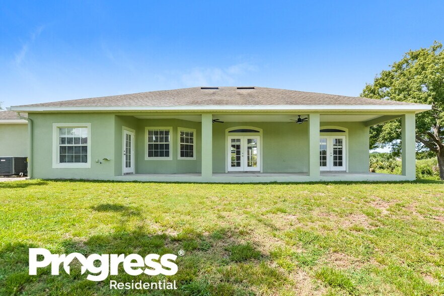 Building Photo - 1007 Encourte Green