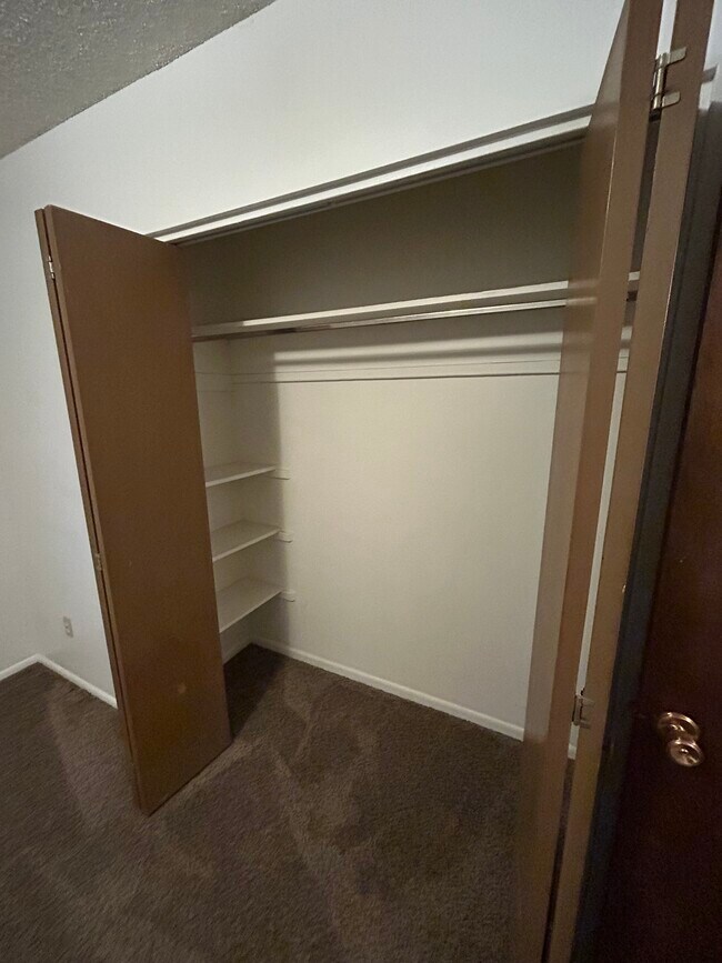 Building Photo - 668 Cedar St