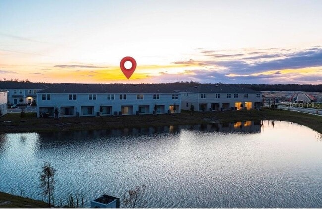 Building Photo - 2025 Viewfinder St