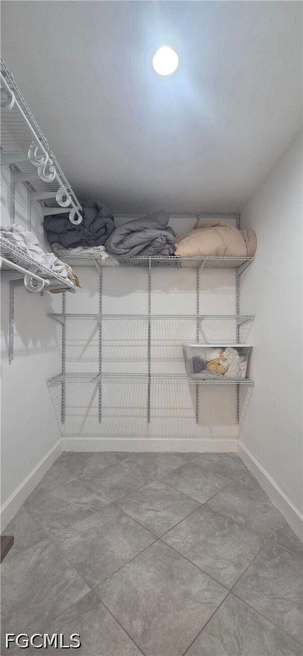 Building Photo - 534 SE 34th Terrace