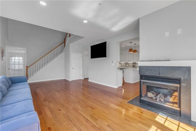 Building Photo - 1200 Half Moon Bay Dr