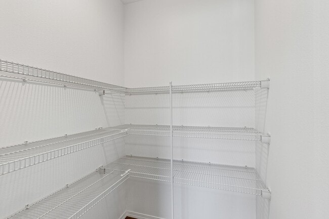 Building Photo - Lease special, save $900.00 if you sign an...