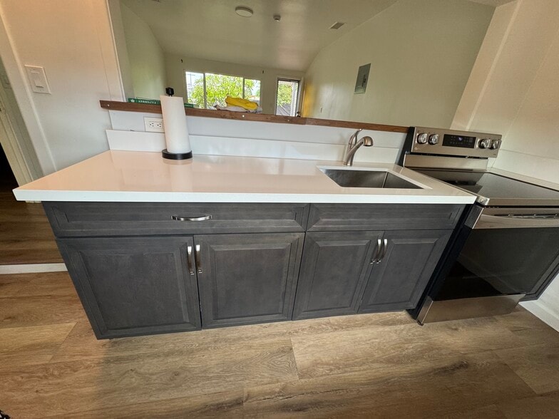 Kitchen in apartment - 11305 Sheldon St