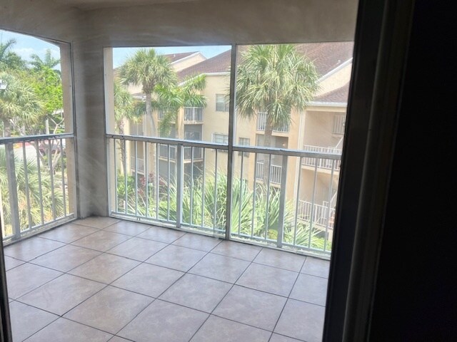 Building Photo - 15300 SW 106th Ter