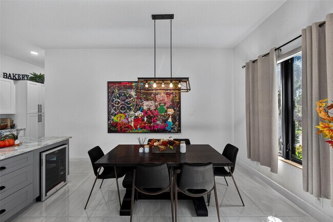 Building Photo - 2211 St