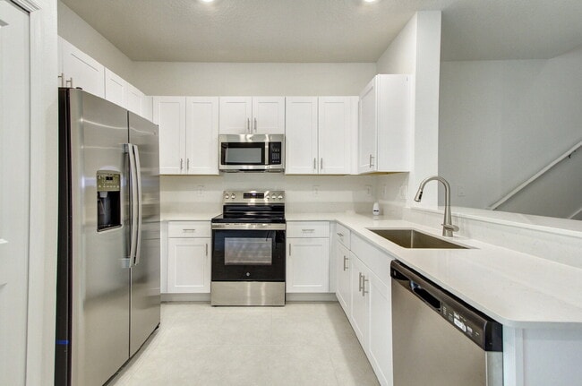 Building Photo - Lagoon Living