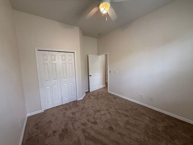 Building Photo - 4 Bedroom 3 Bath Single Family Home Laurel...