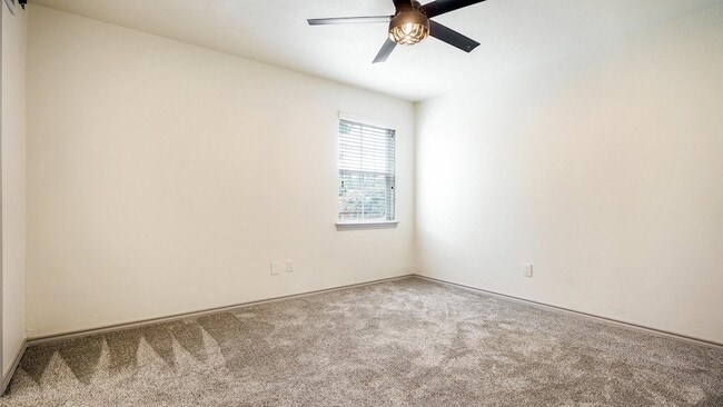 Building Photo - 2616 Ellis Ct