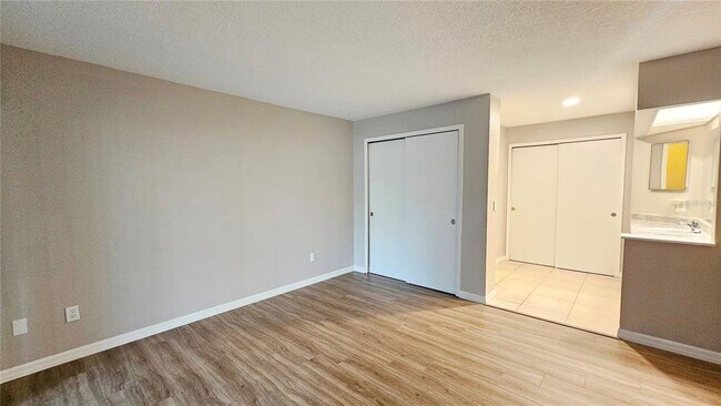 Building Photo - 7805 Sugar Brook Ct