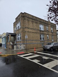 Building Photo - 540 61st St