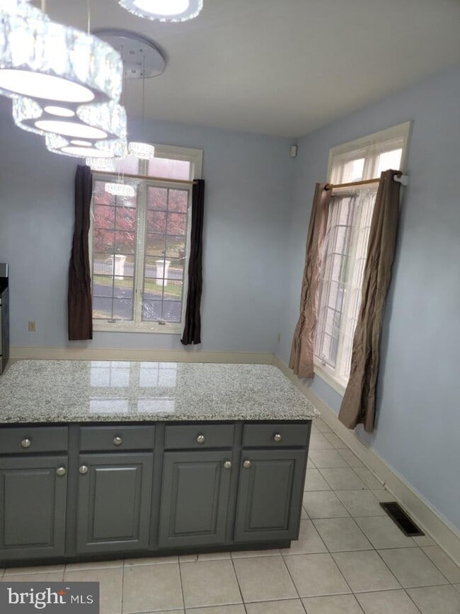 Building Photo - 606 Brockman Ct