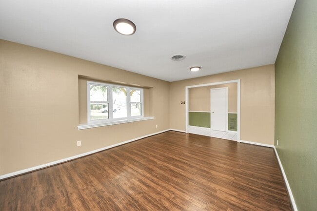 Building Photo - 10514 Haddington Dr