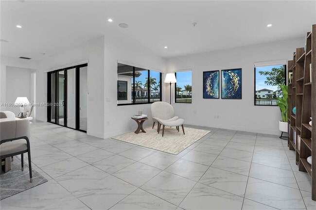 Building Photo - 4309 SW 176th Ave