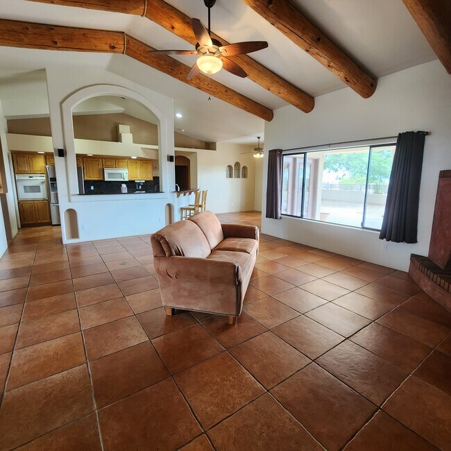Building Photo - 35665 Caballero Dr