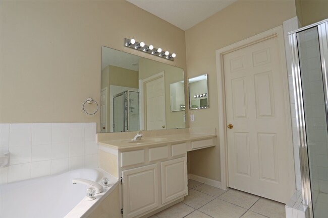 Building Photo - 7534 Orchard Hills Ln